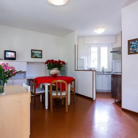 Lucilla * ליגננו סביאדורו