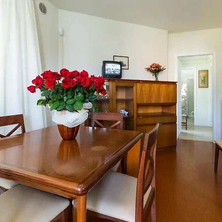 Lucilla Apartment