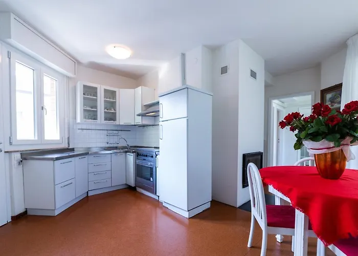 Lucilla Apartament *